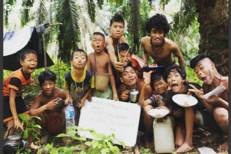 Butet Manurung Rela Hidup di Tengah Hutan untuk Anak Rimba
