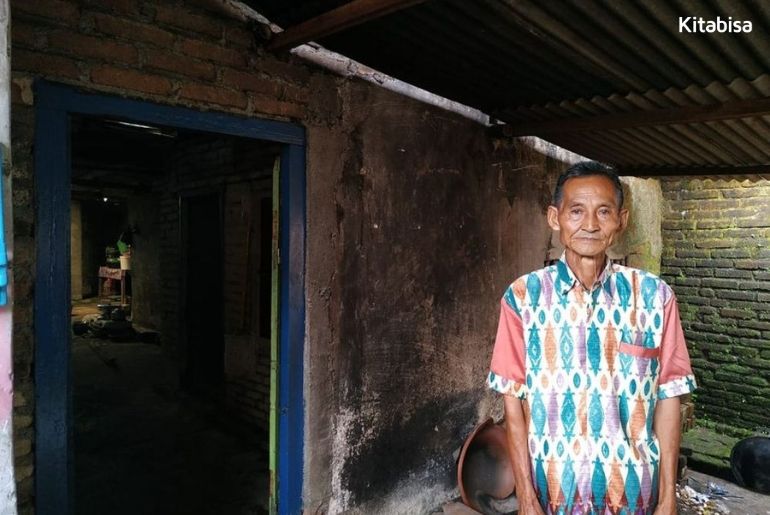 Kisah Papuk, Penjual Rujak yang Bisa Berkumpul Lagi dengan Keluarganya